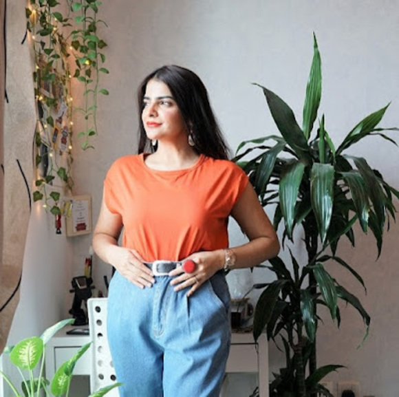 Meet your Posher, Nabeela - Picture 1 of 1